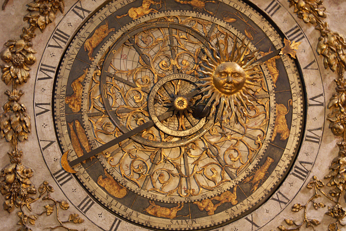 Lyon, astronomical clock in St-Jean cathedral banks (courtesy J.-M. Muller)